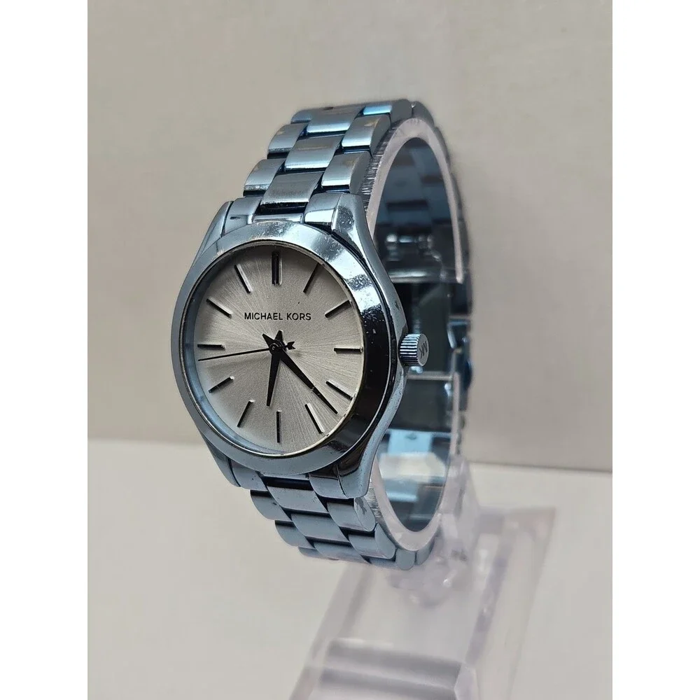 Michael Kors Runway Womens Blue Steel Silver Dial 34mm Quartz Watch New Battery